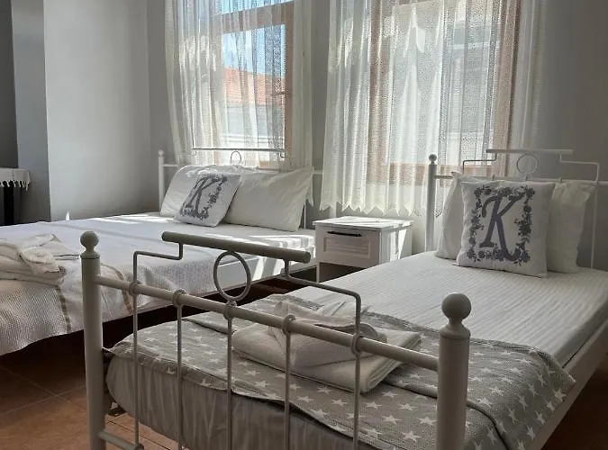 Kardias Отель Кунда