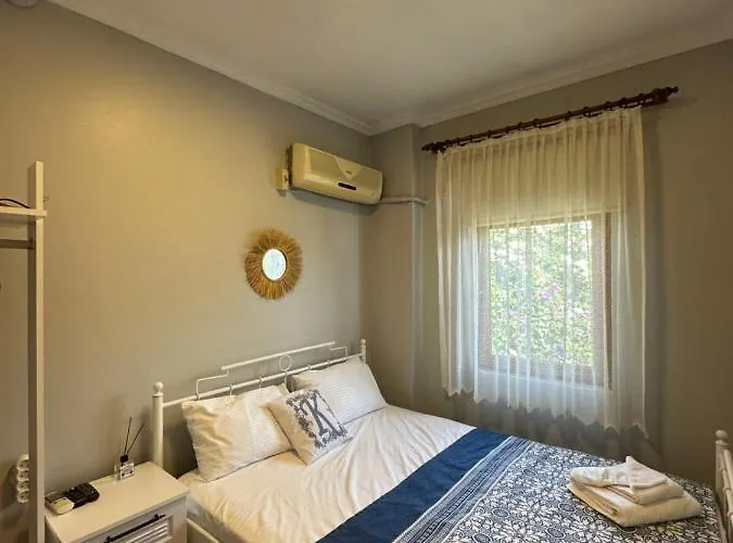 Отель Kardias *